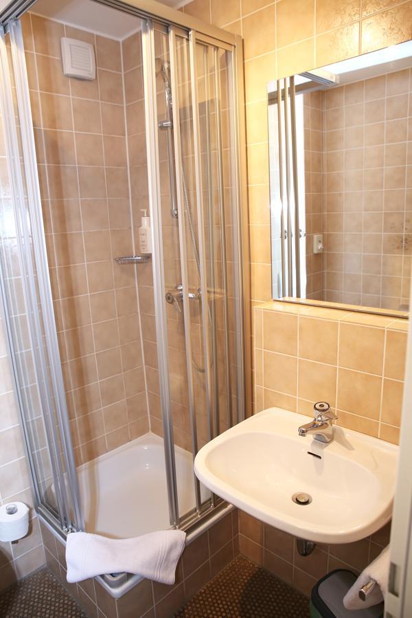 Landhotel Traube Konstanz Bagian luar foto